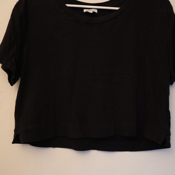 Splendid Black Boxy Crop Short Sleeve Tee‎ - Picture 1 of 5